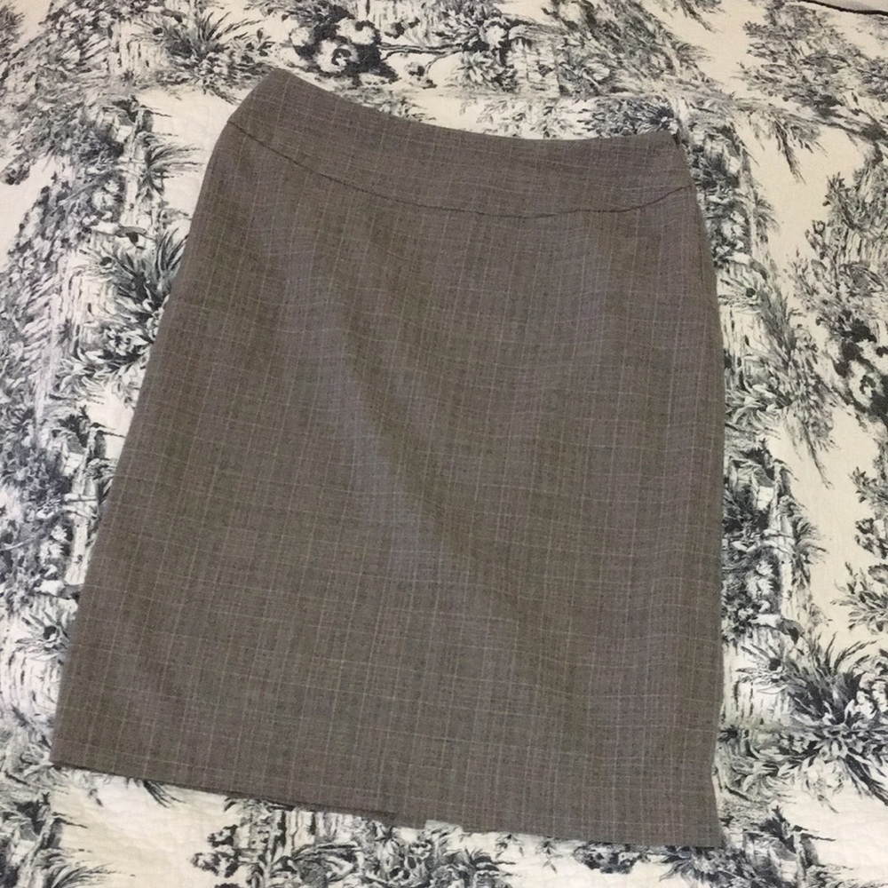 Rafaela pencil skirt plaid knee length brown size 10